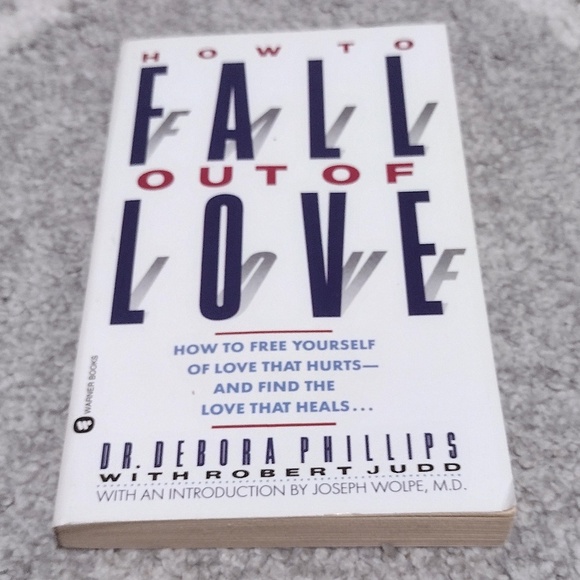 How to Fall Out of Love by Dr. Debora Phillips (1978 Paperback) New Excellent - Picture 1 of 4